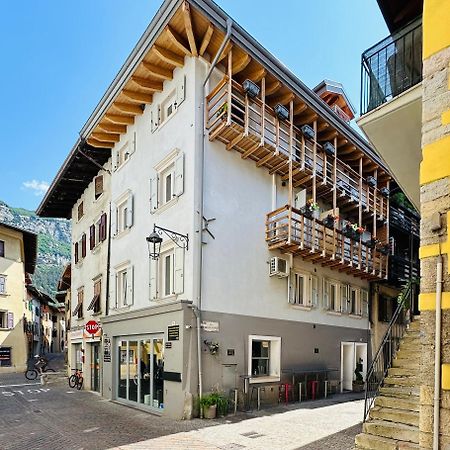 Es Rooms And Apartments Torbole Sul Garda Exterior foto